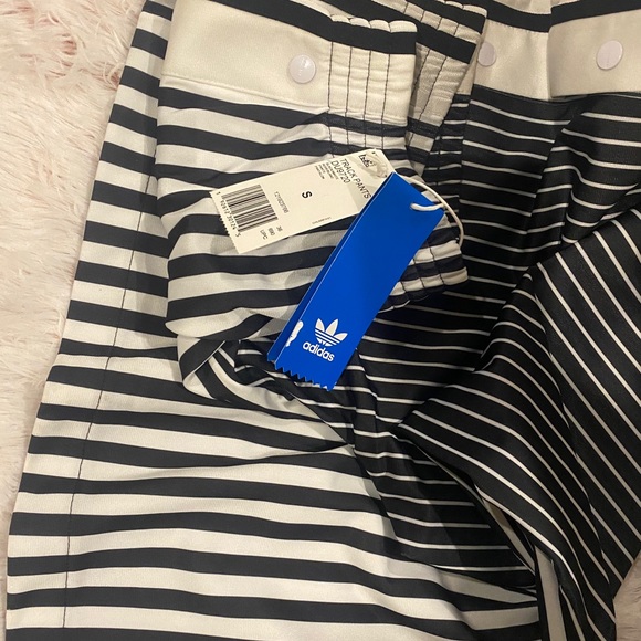 Women’s Adidas Track Pants - Picture 8 of 8